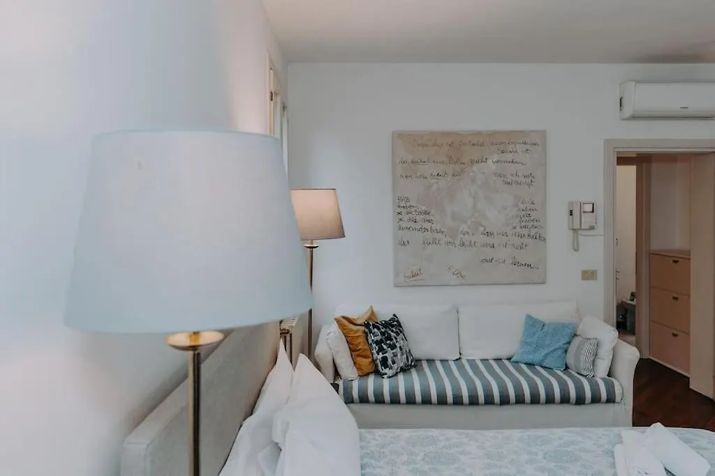 Elegant Nice Home With Private Terrace In Venice - Frari Church Appartamento